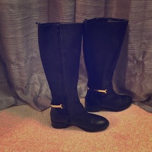 Knee hi boots